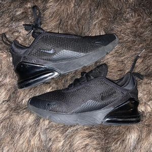 Kid’s Nike air max 270